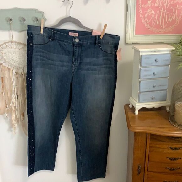 Juicy couture NWT size 16 jeans rhinestone detail - Picture 1 of 7